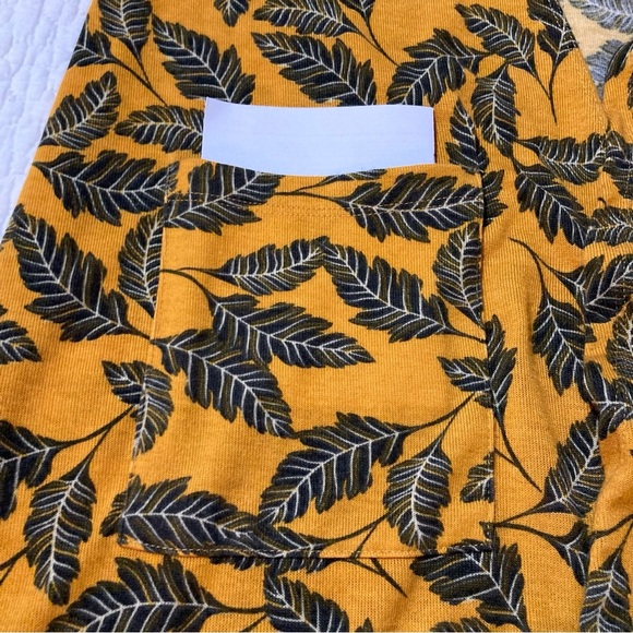 LuLaRoe Sarah Duster | Size XS | Leaf Pattern | Long Cardigan - Picture 7 of 10